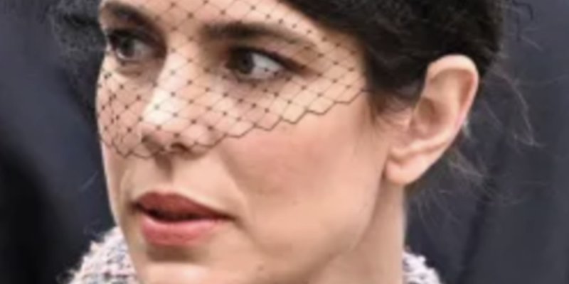 Dimitri Rassam et Charlotte Casiraghi, leur divorce agace Carole Bouquet