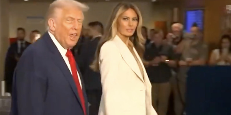 Donald et Melania Trump bloqués à l'ONU, un incident suspect