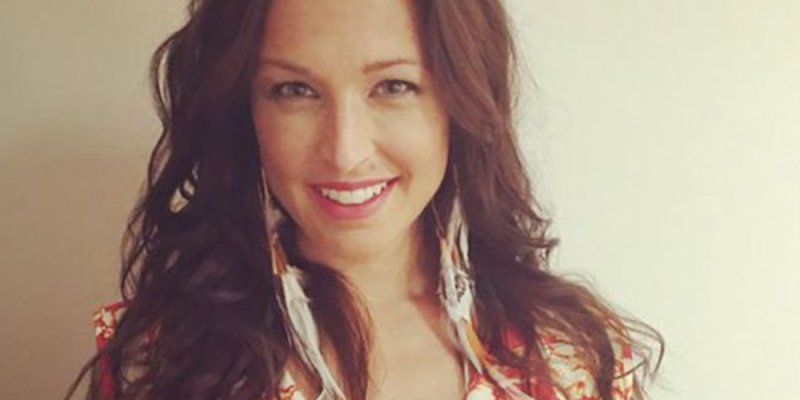 « Elle affiche ce beau sourire mais.. » : après Inès Reg, un autre artiste tacle Natasha St-Pier