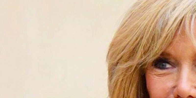 En isolement, Brigitte Macron rend hommage à Samuel Paty, sa déclaration