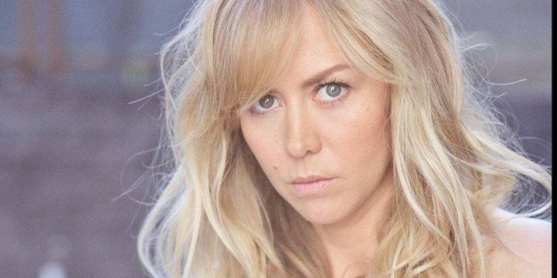 Enora Malagré trahie ! Hugo Vitrani l'a abandonnée deux mois avant leur mariage