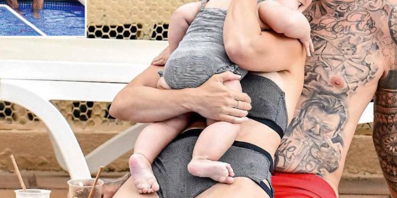 Fabienne Carat virée romantique en Espagne avec Alain - Enfin un beau-père pour Céleste