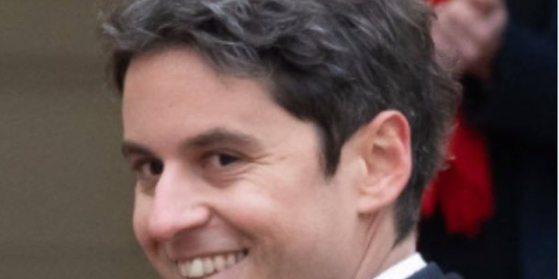 Gabriel Attal : Le secret bien gardé derrière ses cheveux blancs soudains !