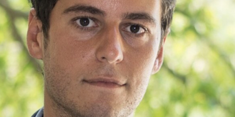 Gabriel Attal : Une femme décroche une promotion grâce à lui !