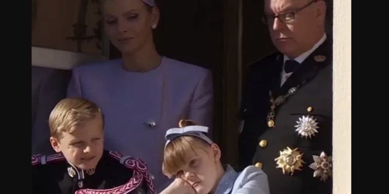 Gabrielle de Monaco réprimandée le prince Albert à la fête Nationale