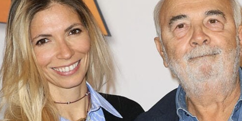 Gérard Jugnot balance sur sa différence d'âge avec Patricia Campi !