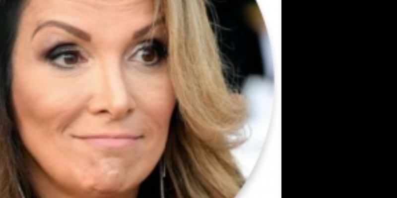 Hélène Ségara : Elle prend le volant sans permis !