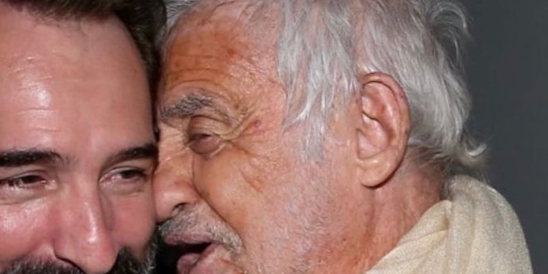 Jean Dujardin brisé par la mort de Jean-Paul Belmondo, inconsolable, il réagit