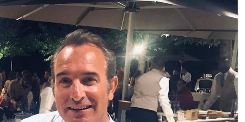 Jean Dujardin : découvrez sa villa de 1,6 million à Soulac-sur-Mer, un paradis en sursis
