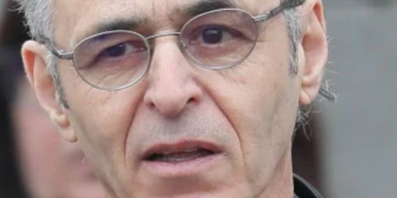 Jean-Jacques Goldman frappé par la maladie, sa retraite ne se passe pas comme prévu
