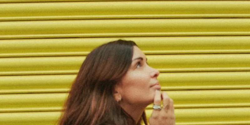 Jenifer au creux de la vague, elle espère bien rebondir