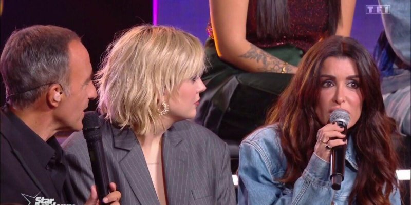 Jenifer émue aux larmes par son duo émouvant d'Axel et Candice à la Star Academy