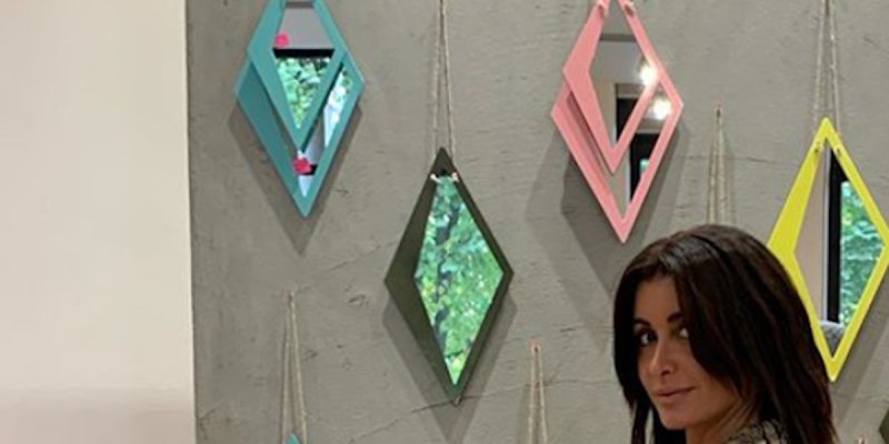 Jenifer, un troisième enfant en route - Des rondeurs affichées à la présentation de Ligati (photo)
