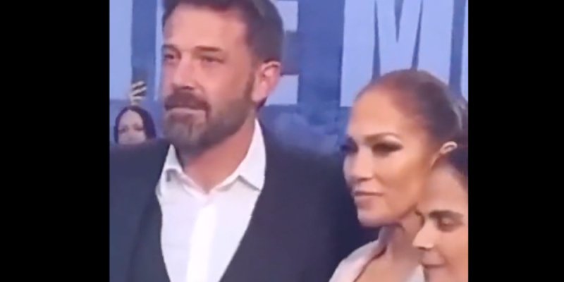 Jennifer Lopez et Ben Affleck se crêpent le chignon à cause des déjections de leurs 8 chiens !
