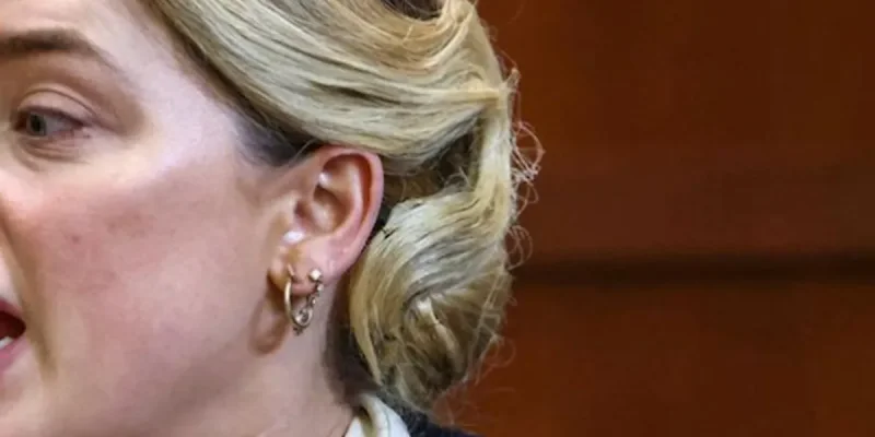 Johnny Depp accable Amber Heard, moquée en plein procès à Fairfax