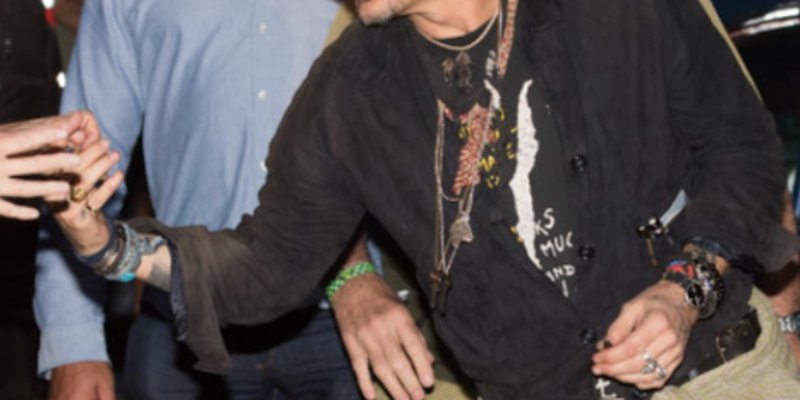 Johnny Depp et Vanessa Paradis, un drame familial a ruiné leur réunion à Paris, un moment difficile