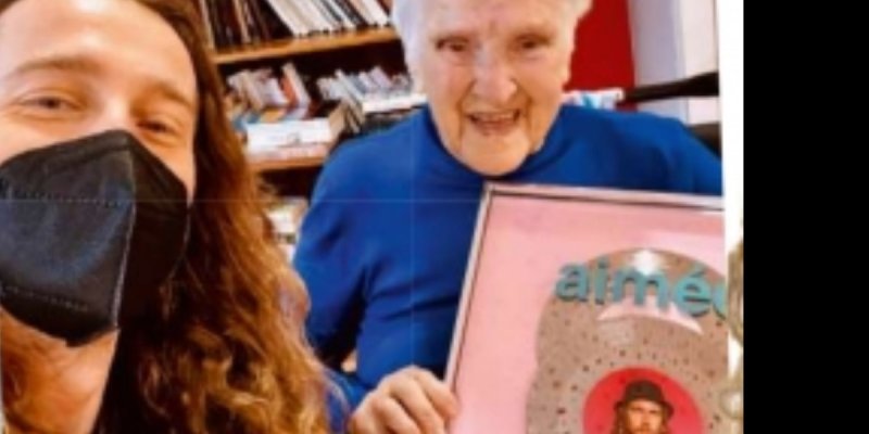 Julien Doré en deuil : le chanteur brisé par la mort de sa mamie