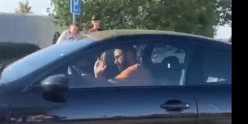 Karim Benzema en couple avec Jordan Ozuna, ce « précieux » bolide qu'il ne lâche pas (vidéo)