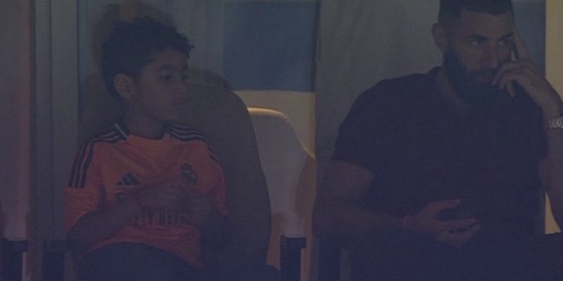 Karim Benzema : une apparition remarquée avec son fils Ibrahim à Jeddah