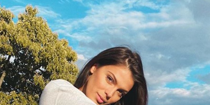 Karine Ferri de tout cœur avec Iris Mittenaere harcelée et insultée (photo)