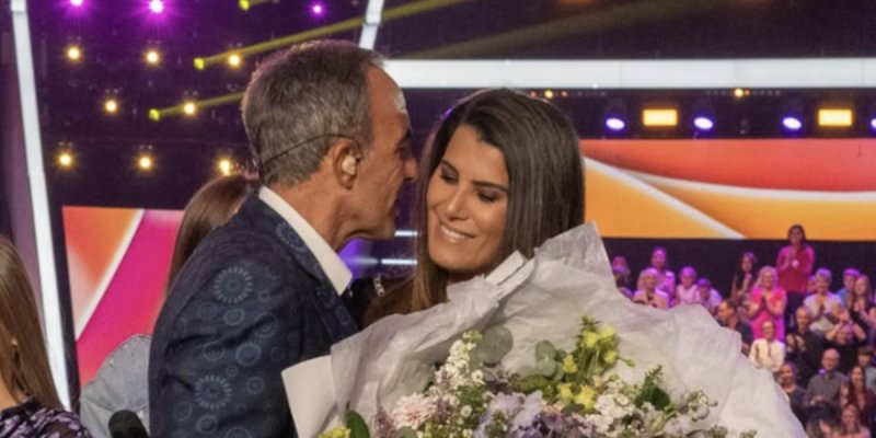 Les larmes de Karine Ferri pour sa dernière à The Voice Kids