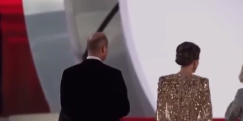 Kate Middleton sensationnelle avec William à la première de James Bond, révélation sur sa « baffe », à Meghan Markle (vidéo)
