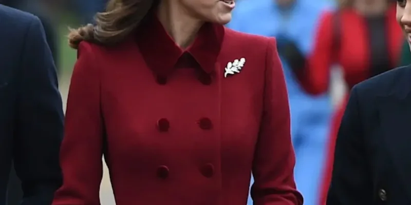 Kate Middleton sourit en secret - L'ombre de la séparation plane sur Harry et Meghan Markle