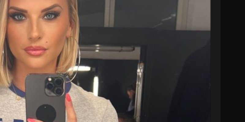 Kelly Vedovelli met fin aux rumeurs de grossesse et clarifie sa relation avec Cyril Hanouna