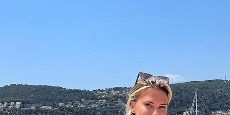 Kelly Vedovelli ultra sexy, fin de vacances avec Cyril Hanouna à Saint-Jean-Cap-Ferrat (photo)