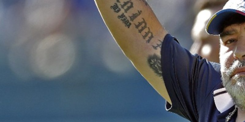 Kylian Mbappé "en pleurs", surprenante réaction à la mort de Maradona (photo)
