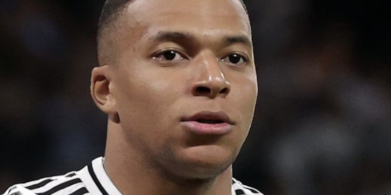 Kylian Mbappé victime de complot ? La version de Daniel Riolo