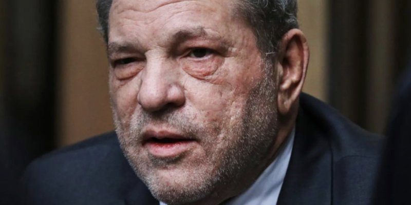 La chute continue pour Harvey Weinstein, atteint d'un cancer