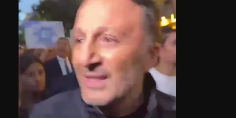 « La proie n'est pas choisie au hasard » Arthur soutient Ruth Elkrief face à Jean-Luc Mélenchon