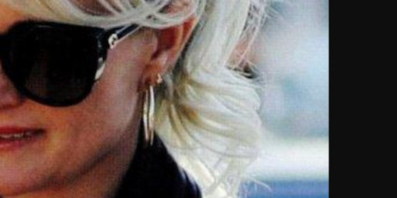 Laeticia Hallyday en pleine dépression, épuisée, tout le monde lui tourne le dos