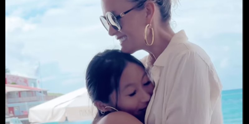 Laeticia Hallyday : son rituel touchant avec Jade et Joy