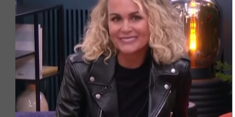 Laeticia Hallyday peine à vendre sa villa : stars du foot à la rescousse ? (vidéo)