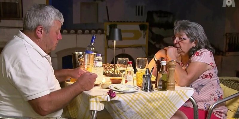 L'amour est dans le pré 2023 : Jean-Paul séduit Helena Morna, ex-vedette de la télé !