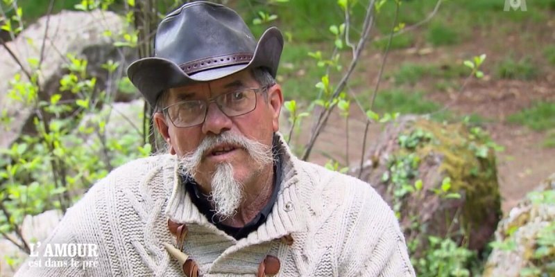 L'amour est dans le pré : Alain le Breton, un blocage avec le corps tatoué de Catherine, son explication