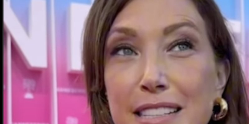 Laura Smet : Son naturel bluffant fait sensation à Canneseries !