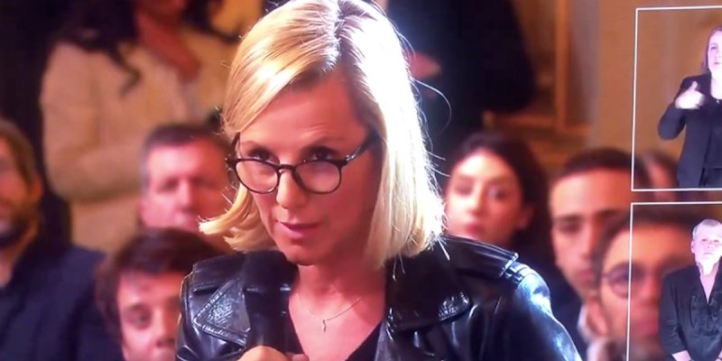 Laurence Ferrari épinglée par Macron : le moment gênant de la conférence de presse