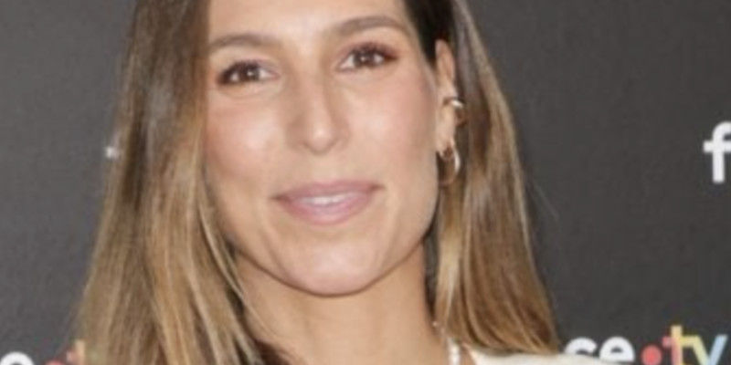 Laury Thilleman craque pour Cyril Lignac