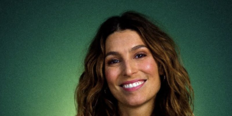 Laury Thilleman : Retour en pleine forme en Bretagne après une période difficile