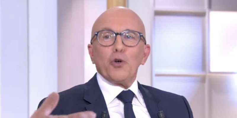 Le clash de Patrick Cohen et Éric Ciotti à C à vous