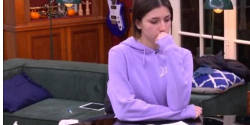 « Vous m'avez beaucoup beaucoup émue », Lénie (Star Academy 2023) en larmes après son éviction