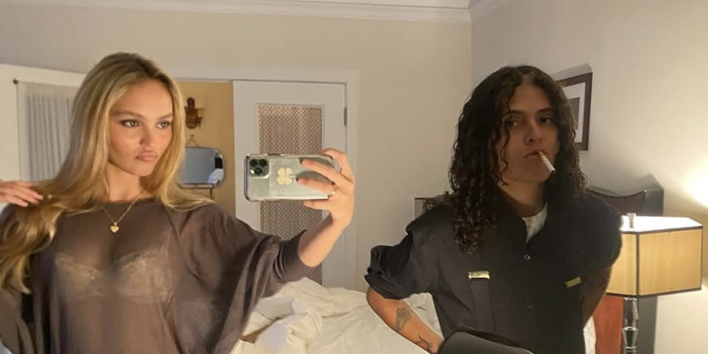 Lily-Rose Depp séparée Danielle Balbuena ? Un diner fait taire les rumeurs 