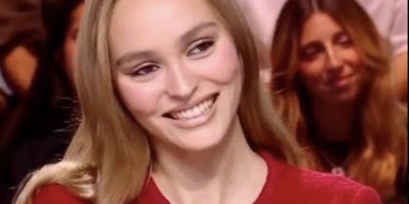Lily-Rose Depp sur son frère Jack : « Il n'a plus de temps pour moi »