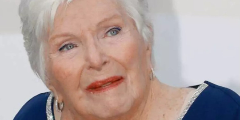 Line Renaud menacée de mort le jour de ses 97 ans !
