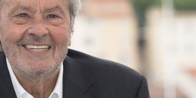Loubo, le chien d'Alain Delon, sauvé de l'euthanasie