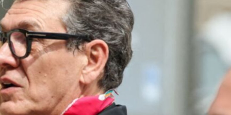 Marc Lavoine, son geste osé avec Adriana Karembeu à Paris