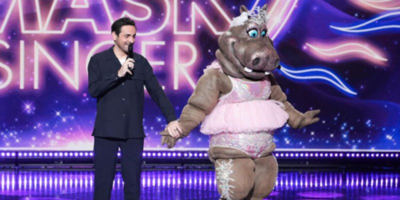 Mask Singer : Cécile Chaduteau, professeure de la Star Academy, serait-elle l'hippopotame Rosy ?